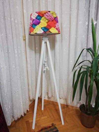 Renkli kumaşlı lambader